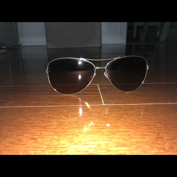 Coach sunglasses - Picture 3 of 7